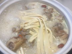 -小骨煲金华砂锅(转塘金街美地店)