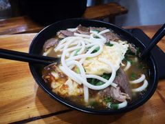 -花溪王记牛肉粉(四季花溪商场店)