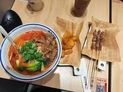 -遇见小面(东方宝泰店)