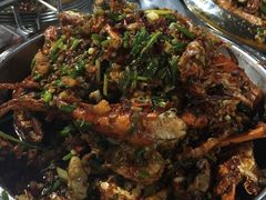 -凤凰路何眼镜香辣蟹(花果园店)