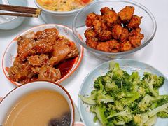 -鲸励母婴月嫂(望京店)