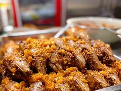 灵魂兔头-爆炸头阿姨小四川正宗川味小吃(无任何分店)