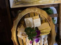 -滇釜火锅·能喝汤的火锅(车公庄店)