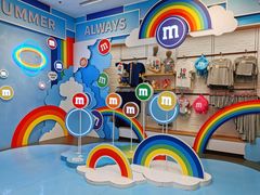 -m豆巧克力世界(上海世茂广场店)