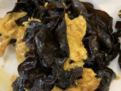 木耳炒鸡蛋-秦记香辣蟹(松榆里店)