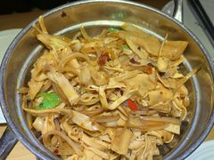干锅笋-吕氏疙瘩汤·海鲜新鲁菜(凯德mall新都心店)