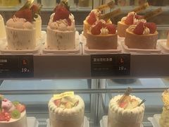 -罗森尼娜(德思勤店)