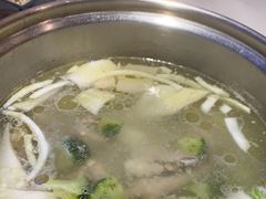 -喃喃椰·糟粕醋·椰子鸡火锅(七堡花园店)