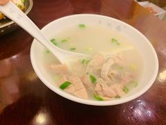 本帮肚肺汤-三两春(浦三路店)