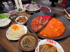 -萍姐火锅·公路夜市(武汉首店)