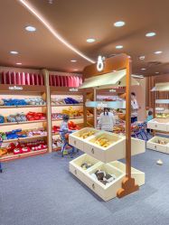 -奈尔宝·国风主题儿童乐园·亲子餐厅(豫园商城店)
