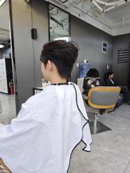 -藤野造型烫发染发