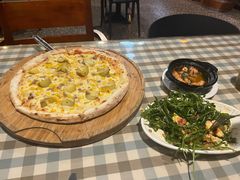 金枪鱼土豆披萨-BISTROFIORE美伊娜(伊犁南路店)