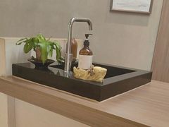 -灸春堂·艾灸·痛症·整脊连锁(之江银泰店)