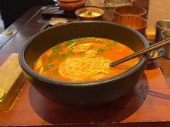 -银米·云南传统过桥米线(双廊黑金冠店)