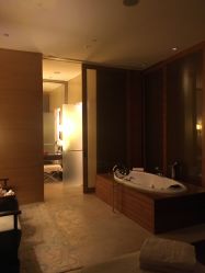 -青岛香格里拉·氣水疗中心