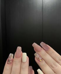 -悦指间美甲美睫