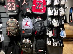 -NIKE品牌体验店(南京东路店)