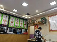 -秦君宝手擀菠菜面(金花路店)