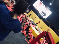-嘿哟动霸CHUA·新潮玩运动娱乐中心·蹦床滑冰团建乐园