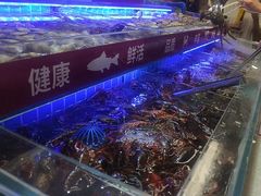 -四囍码头海鲜烧烤自助火锅(外滩南京东路悦荟广场店)