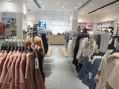 -hotwind热风(中贸广场店)