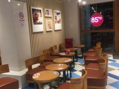 用餐区-85度C(生甜甜圈研究工坊·上海局门店)