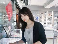 -潘多拉眼镜·蔡司依视路明月(潘家园店)