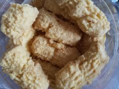 虫仔饼-金燕西洋牛油糕葡式食品