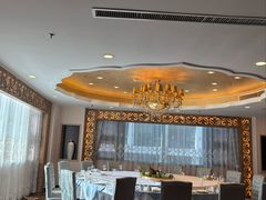 -汗腾格里·风味餐厅(新疆驻京办店)