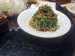 -东口码头·烧鸽子·鱼头泡饼·地方菜(金鹰悦城店)
