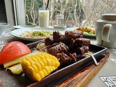 -穹六人间 people 6(岳阳路店)