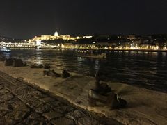 -多瑙河畔鞋履雕塑