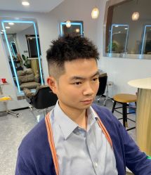-15C7 男士理发馆 烫染专业店