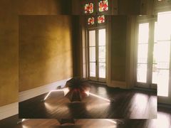 -Nathalie Djurberg与Hans Berg“牛皮纸包裹的月亮”-Prada荣宅当季展览