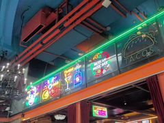 -Famous肥猫墨西哥音乐餐吧(五棵松华熙LIVE店)
