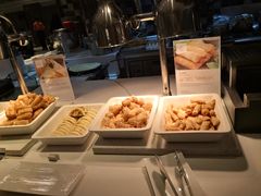 -上海滴水湖皇冠假日酒店