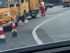 -鲨鱼皮汽车凹陷玻璃修复(静安店)