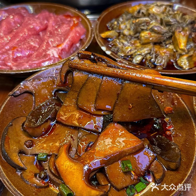 网友没骗我!!!这家社区老火锅真的好好吃🤤