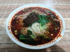 麻辣米线-成都名小吃(桃园西路店)