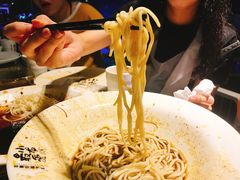 -龙巢盱眙龙虾·牛蛙·烧烤宵夜(八卦岭店)
