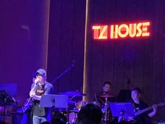 -TZ House音乐现场(来福士中心店)