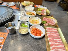 -彭妈家•韩国烤肉料理(张杨路店)