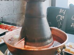 -楼外楼大刀肉传统火锅居(幸福街店)