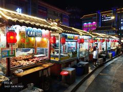 自助取餐区-鼓楼夜市