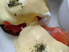 Smoke Salmon Egg Benedict-The Flying Pan(骆克道)