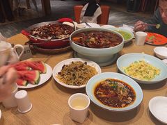 -渝信川菜 · 川味家常菜(财富购物中心店)