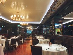 大堂-Wolfgang’s Steakhouse 沃夫冈牛排馆(上海白玉兰广场店)