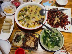 -兔槽江湖菜·重庆璧山兔(水围店)