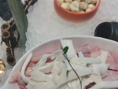 -洪氏嗨捞·广东猪肚鸡·椰子鸡火锅(西咸万象城店)